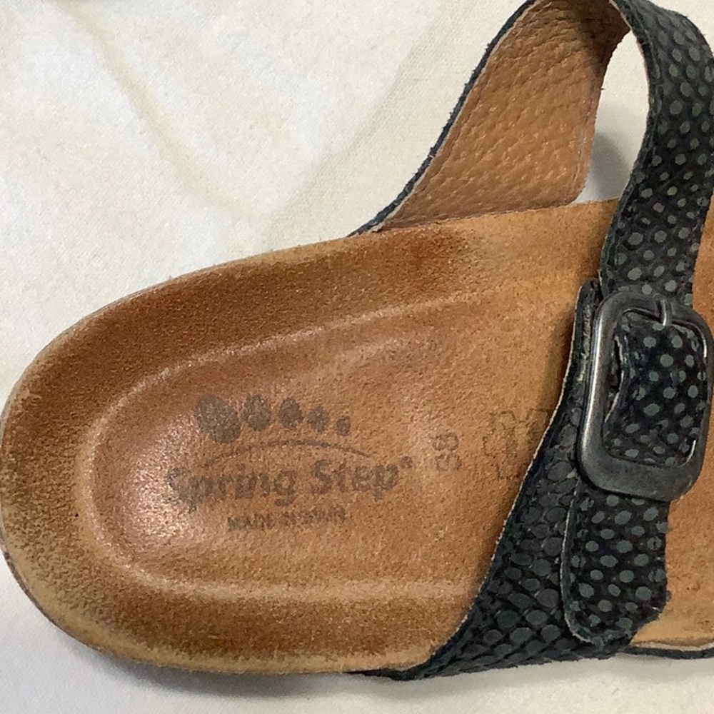 Spring Step Black Textured Sandals - Picture 5 of 7